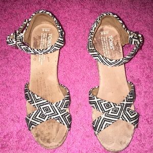 Toms Wedges